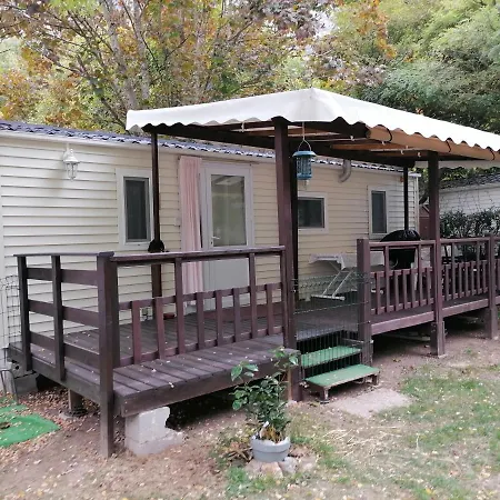 Mobil Dans 3 Etoiles Mas De Lastourg Avec Piscine,snack, Apartamento *
