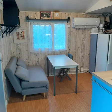 Apartamento Mobil Dans 3 Etoiles Mas De Lastourg Avec Piscine,snack,